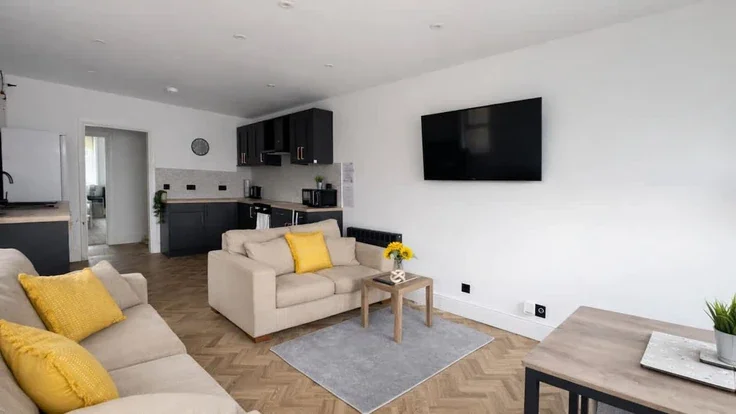 Flat Little Whyte in Huntingdonshire