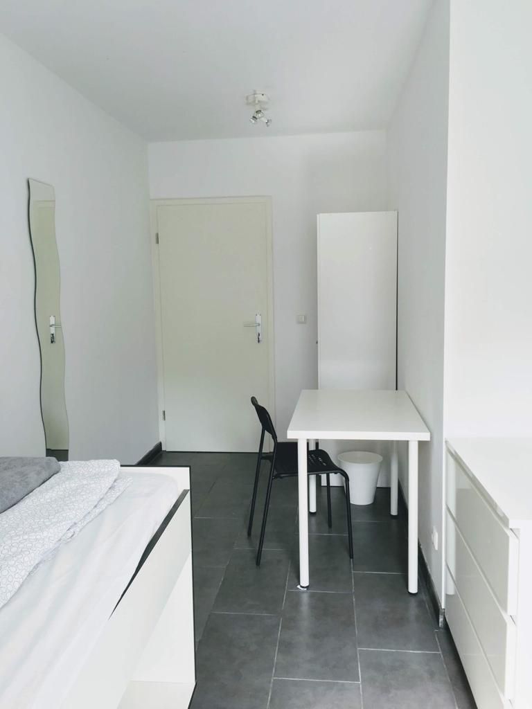 Zimmer Ernst-Mehlich-Straße in Dortmund
