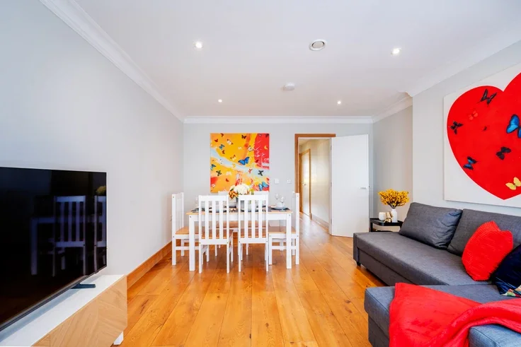 Flat Strand in City of Westminster