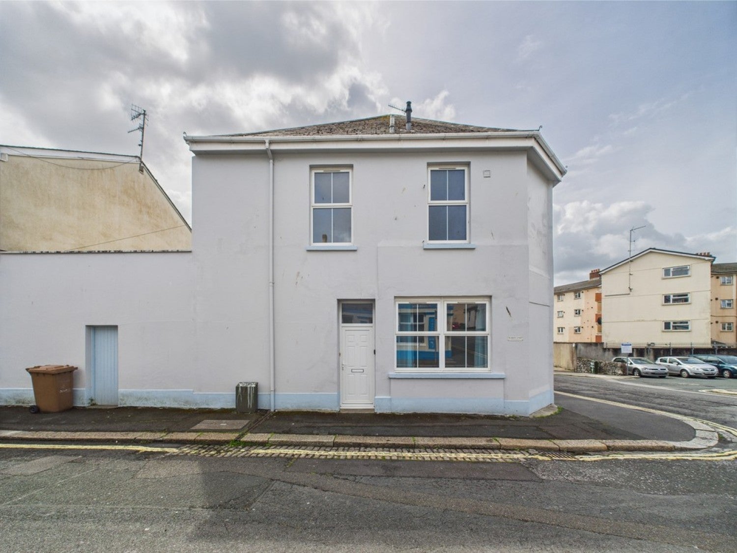House Frederick Street East in Plymouth