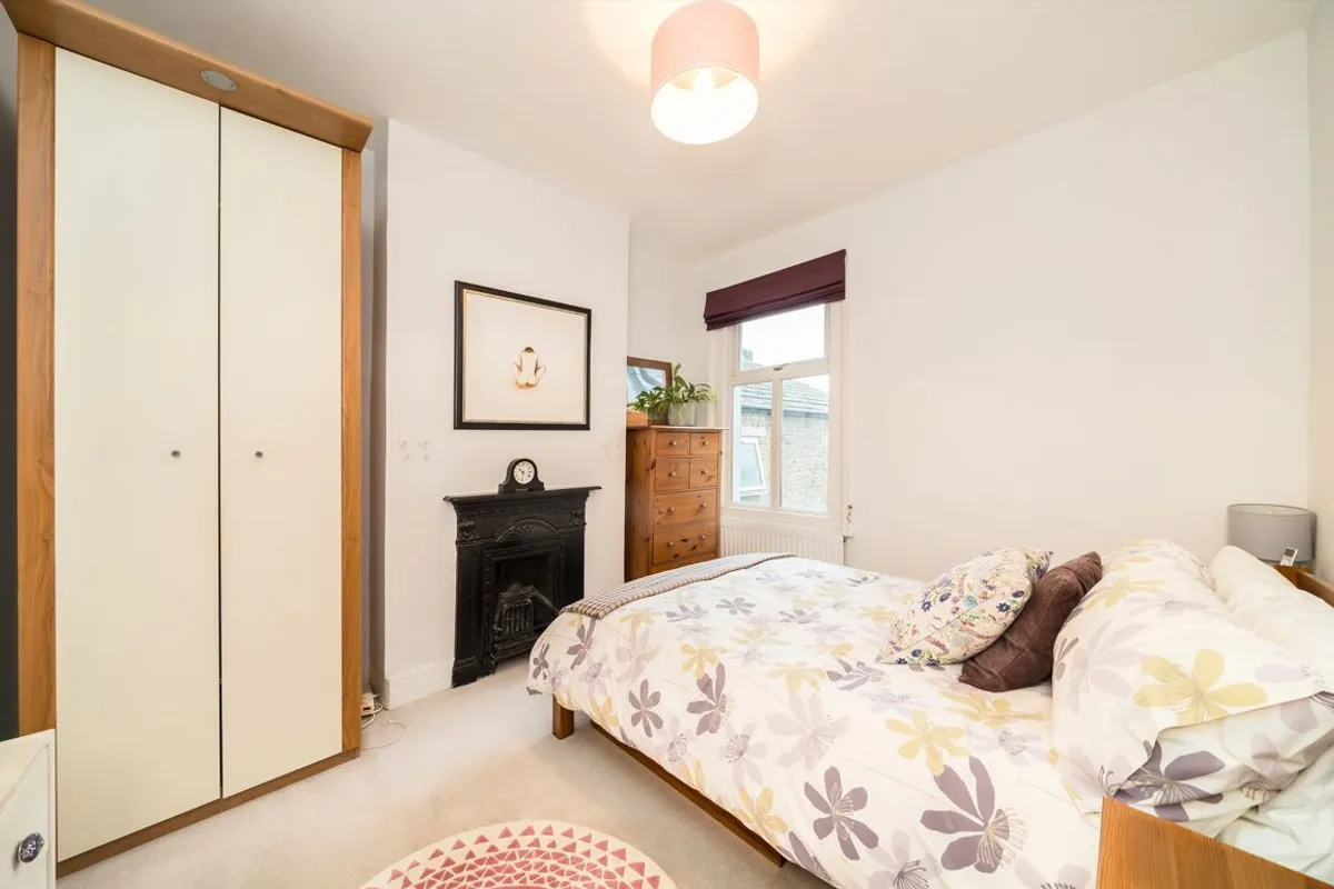 Flat Twilley Street in Greater London