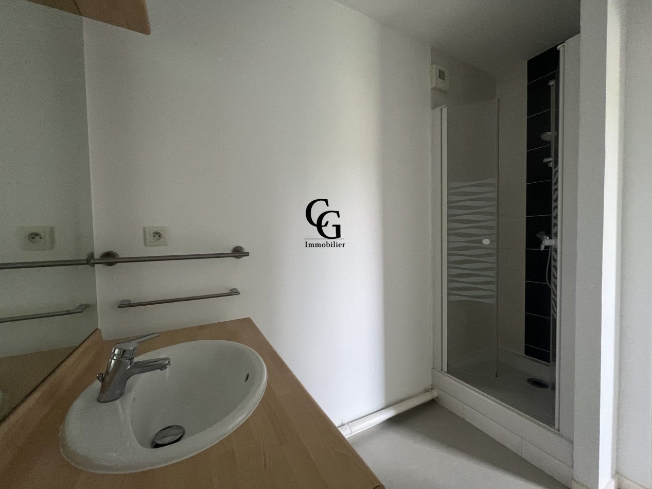 Flat Rue Henri Charpentier in Vertou