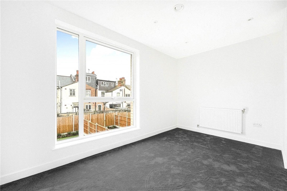 House Pinder Road in Greater London