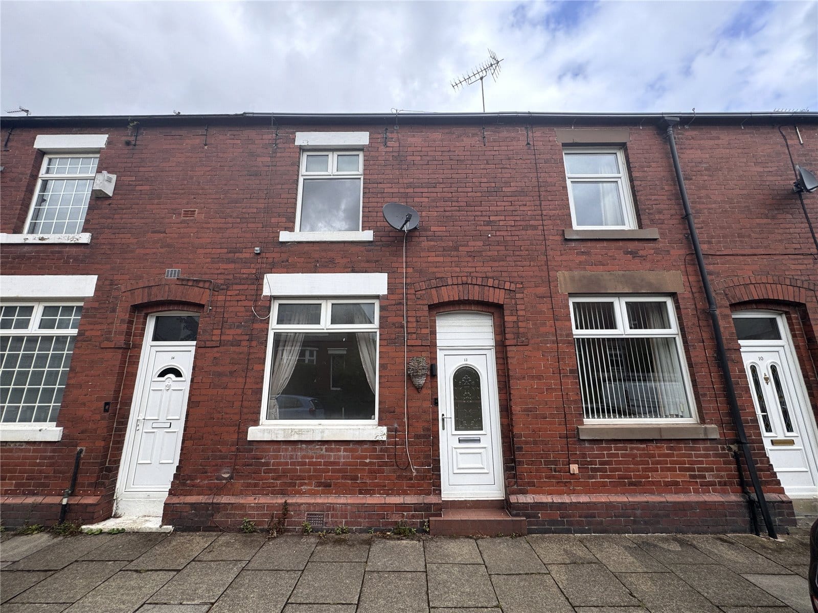 Flat Viking Street in Rochdale