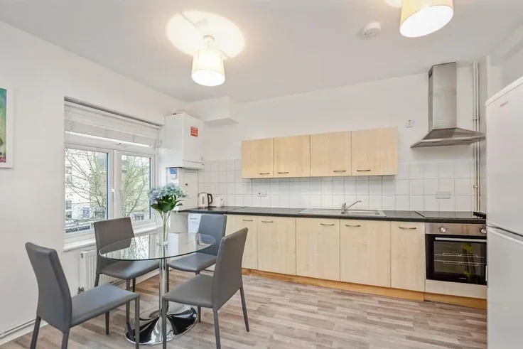Flat Fonthill Road in Greater London