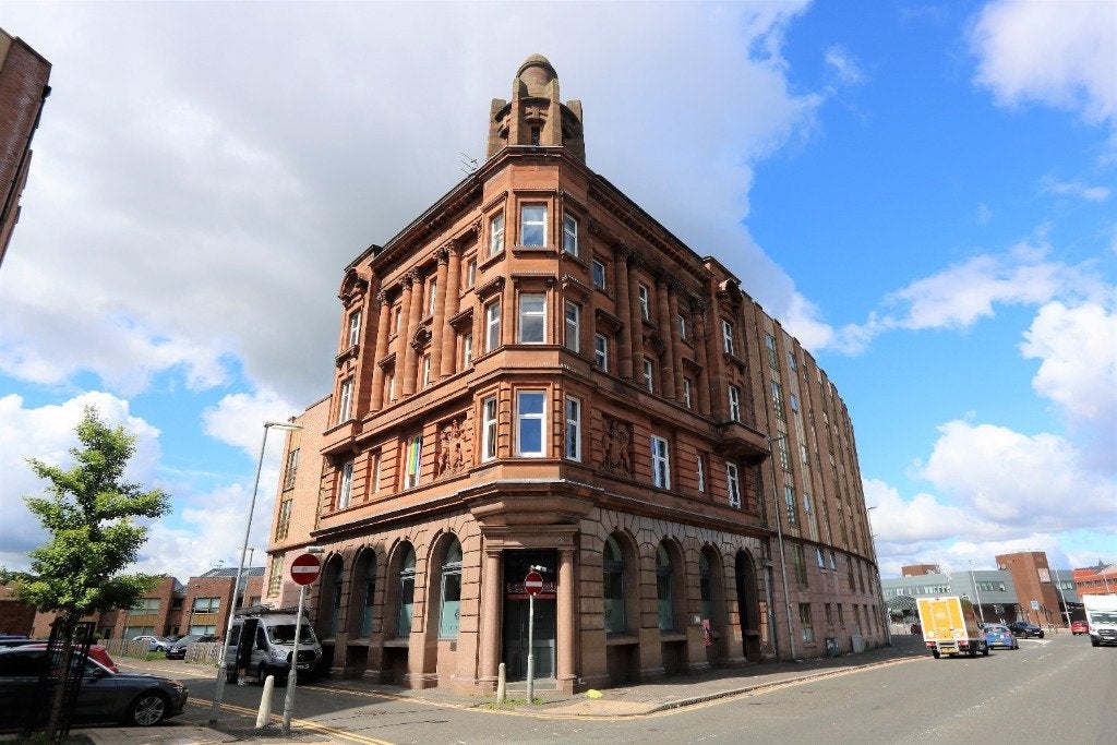 Flat Govan Road in Glasgow