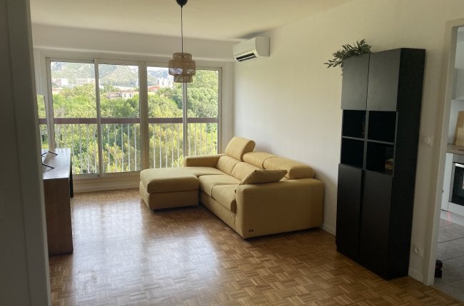 Chambre Place Guy Durand à Marseille
