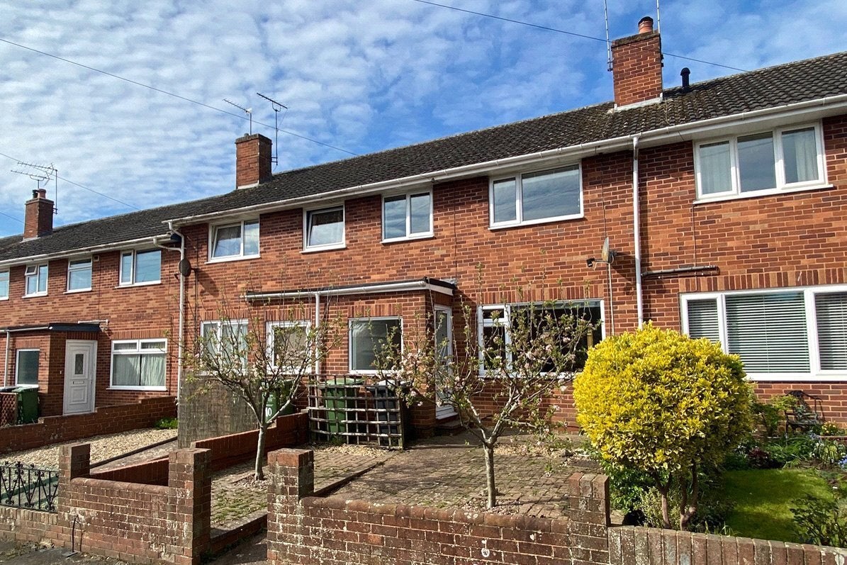 House Draycott Close in Exeter