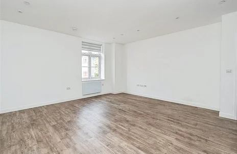 Flat London Road in Surrey Heath