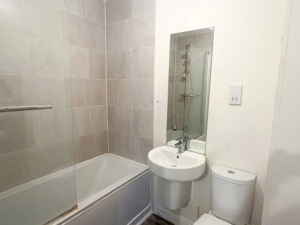 Room Great Clover Leaze in Bristol