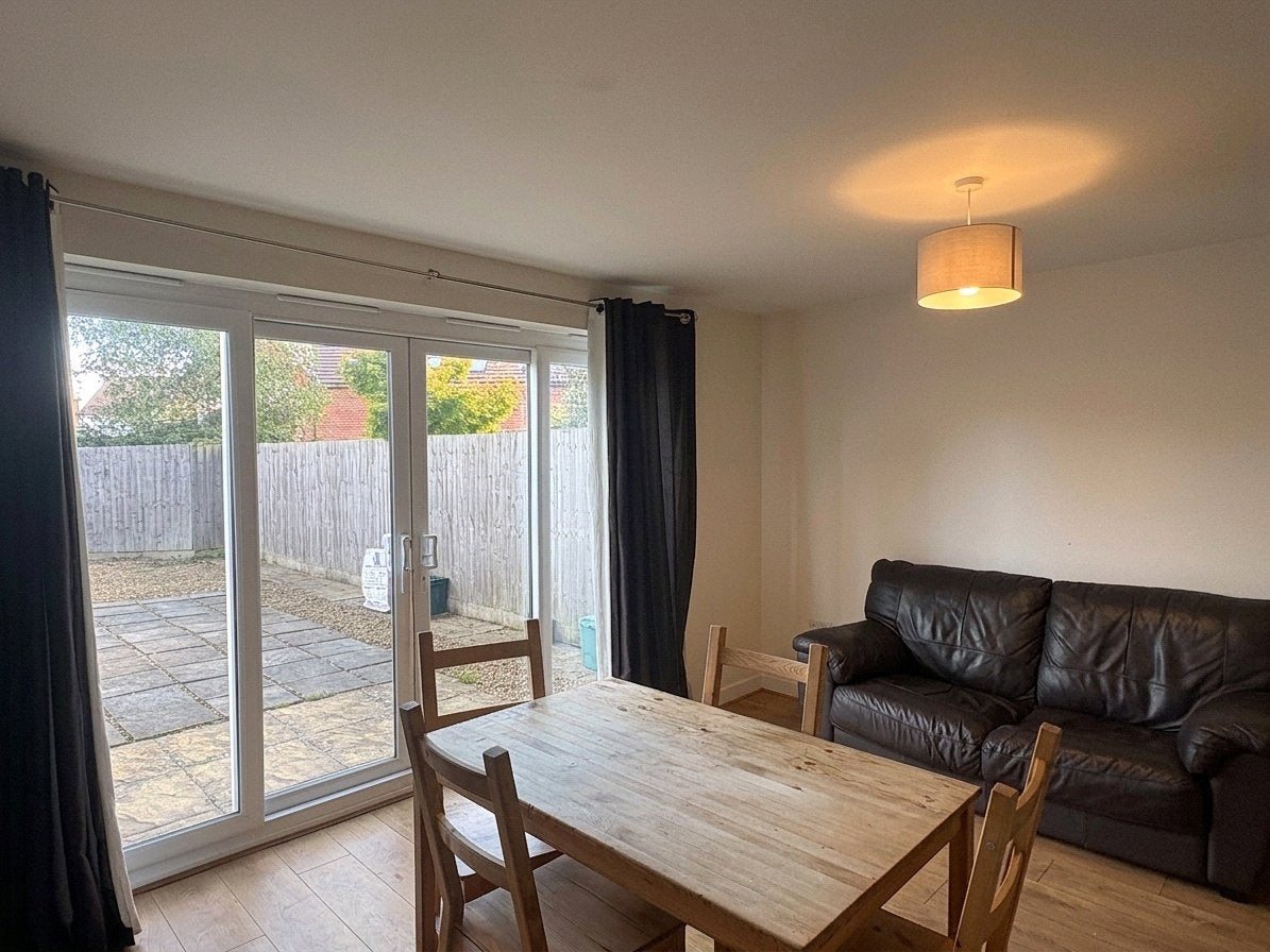 Room Great Clover Leaze in Bristol