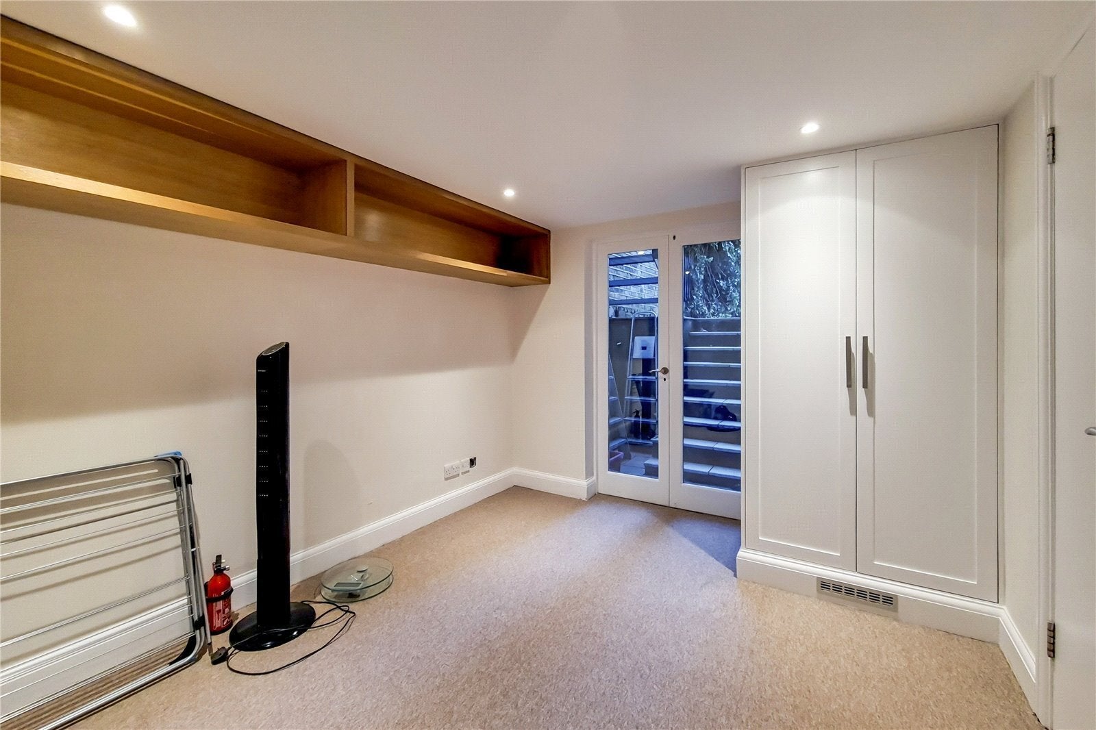 Flat Digby Crescent in Greater London