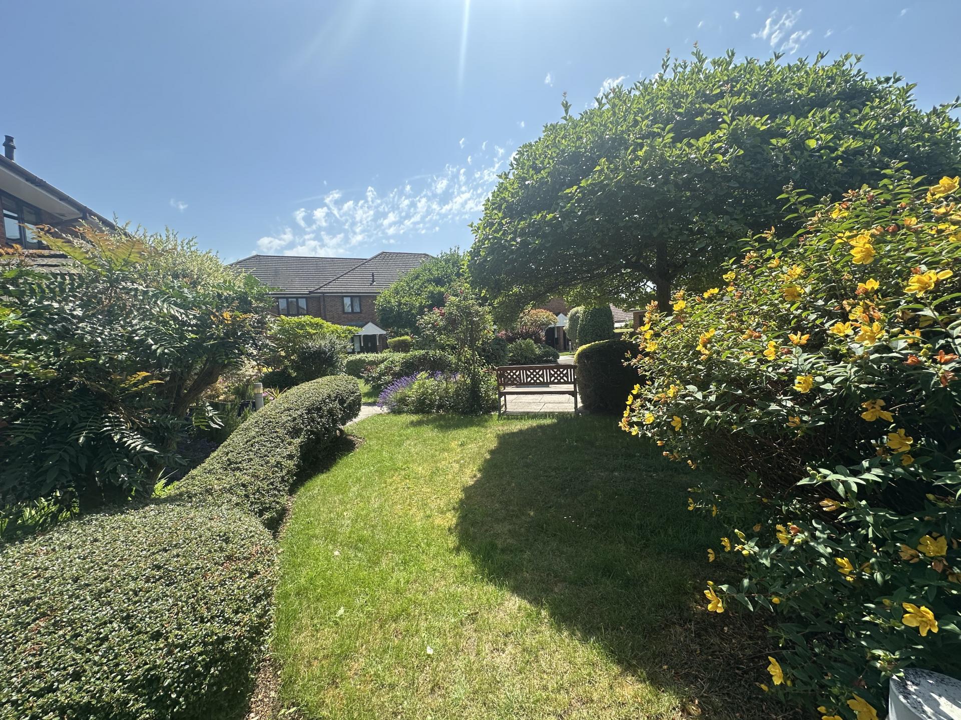 Flat Mutton Lane in Hertsmere