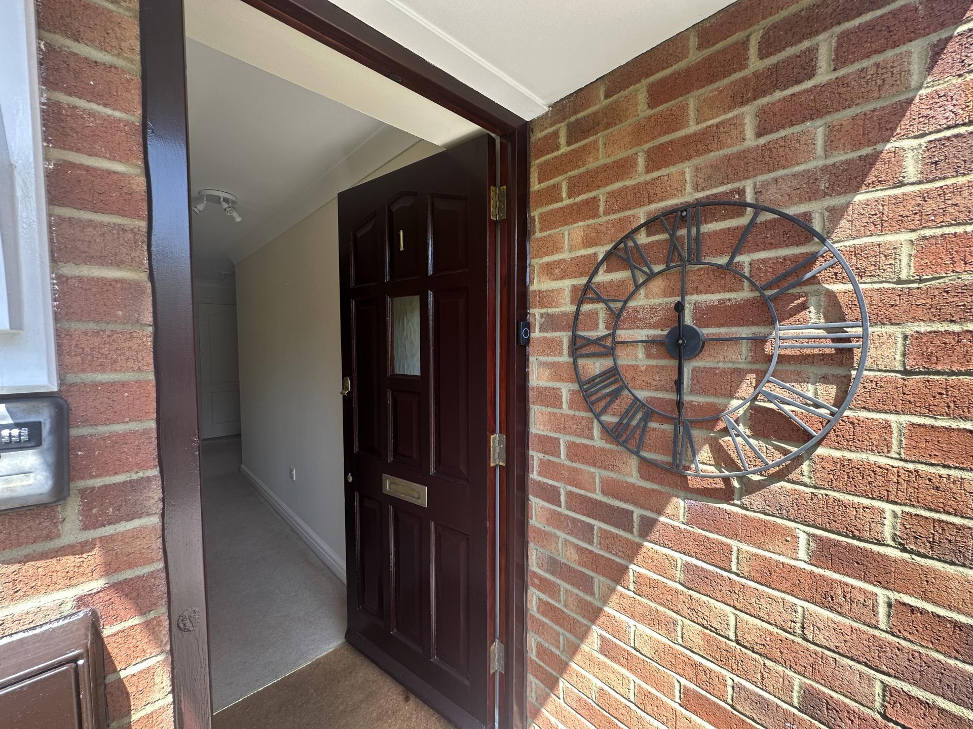 Flat Mutton Lane in Hertsmere