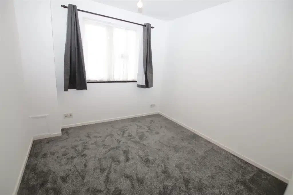 Flat Heathlee Road in Greater London