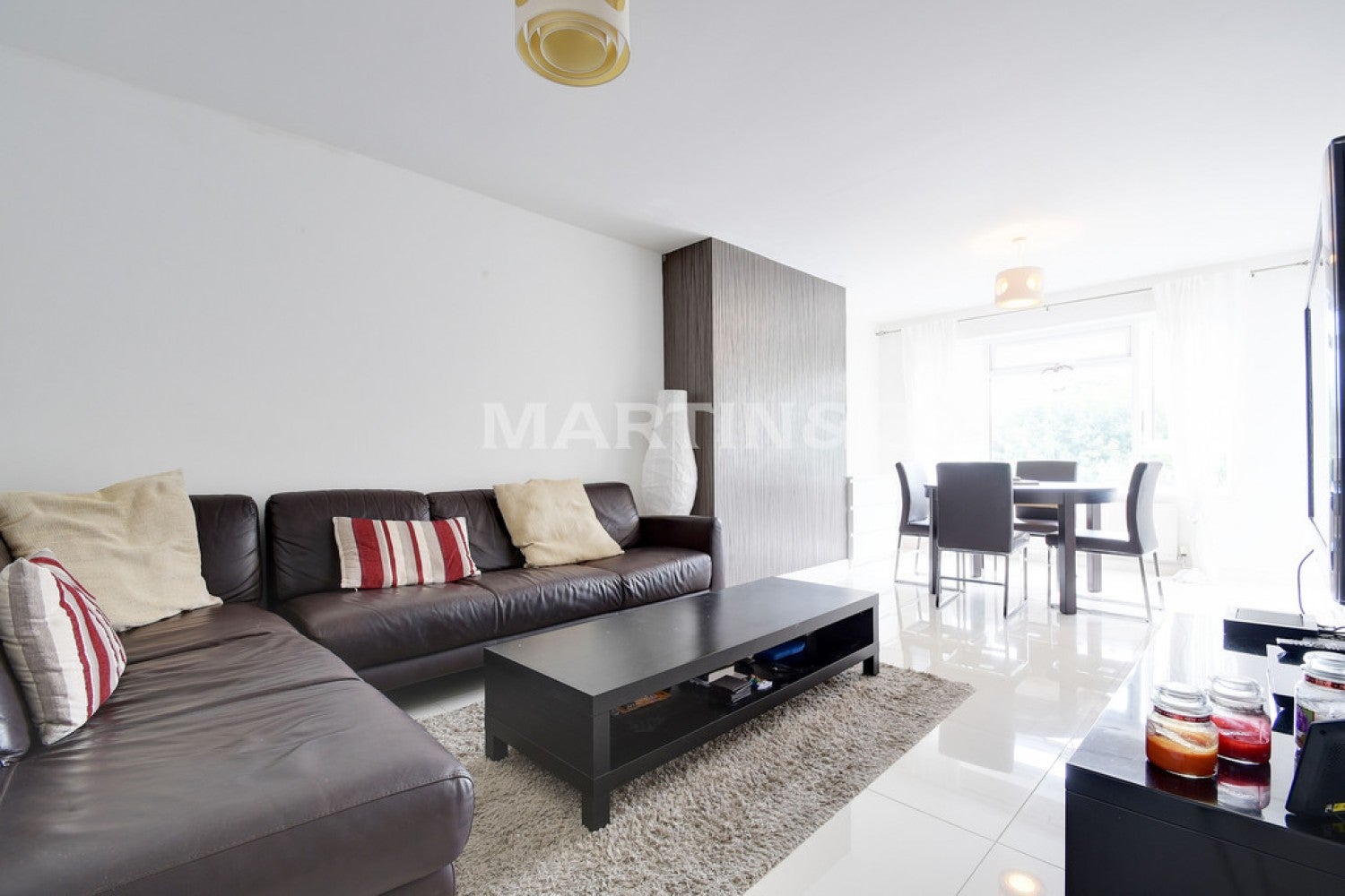 Flat Malcolm Way in Greater London