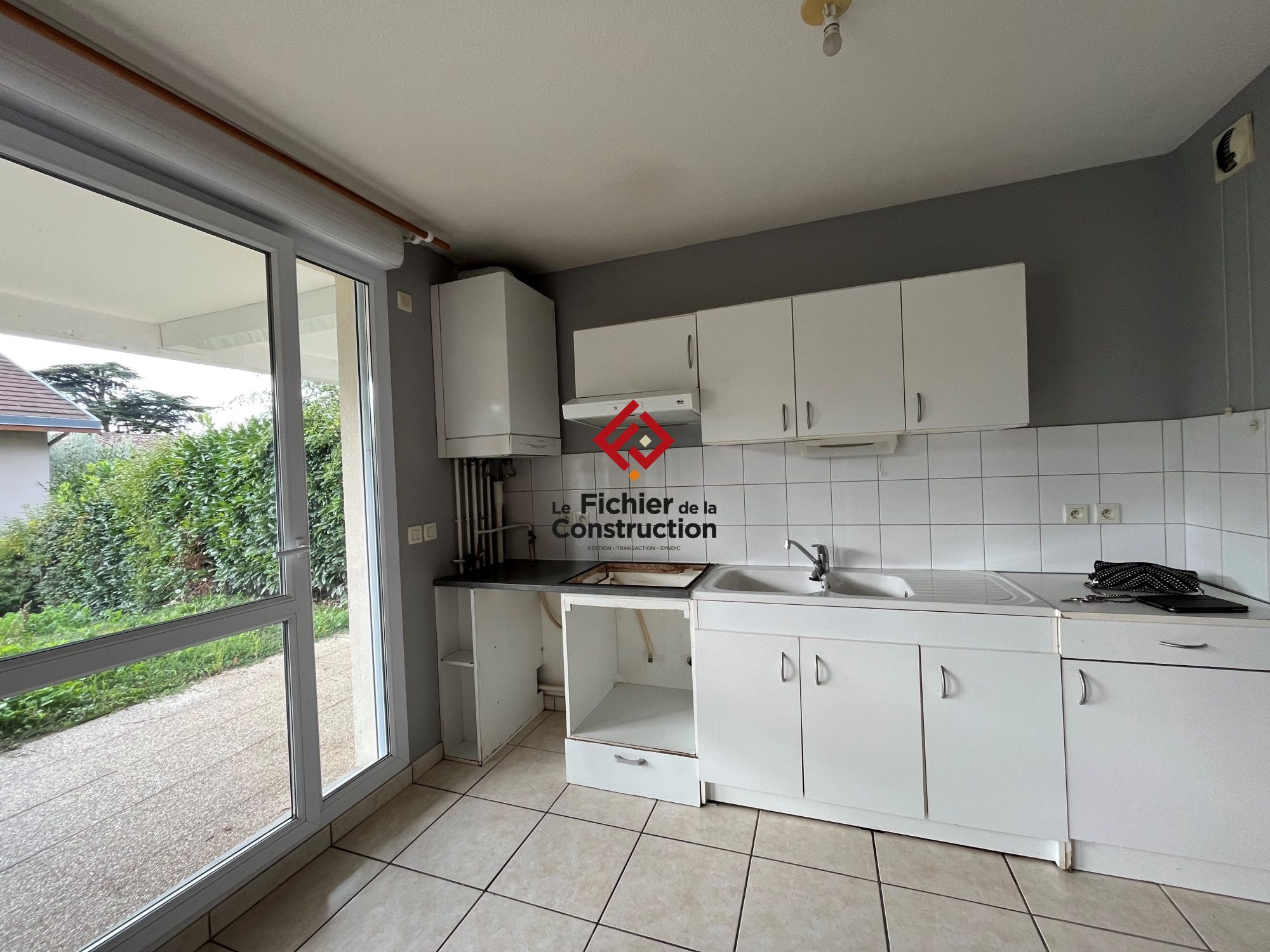 Appartement Chemin de la Grande Chantourne à Saint-Nazaire-les-Eymes