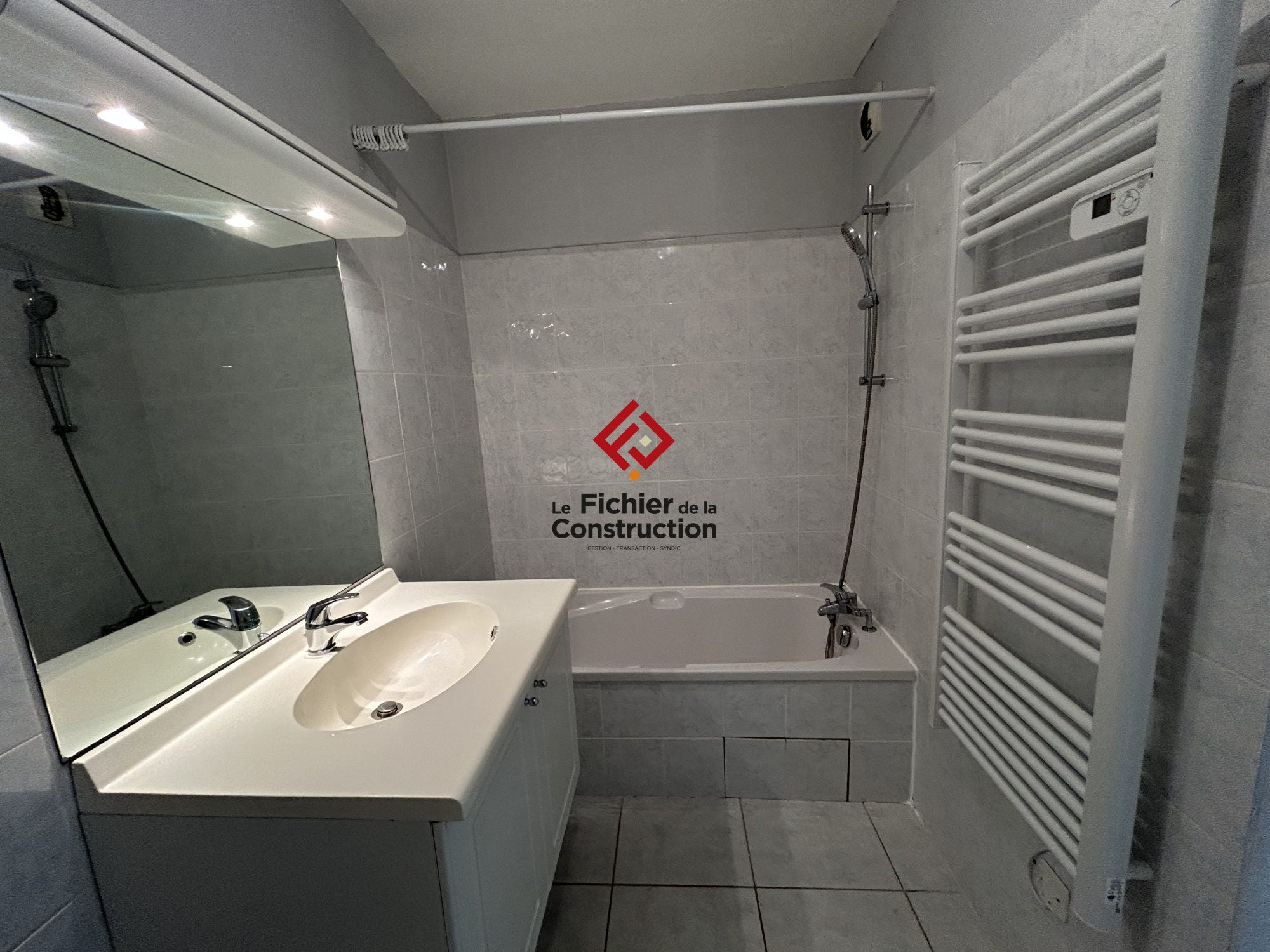 Flat Chemin de la Grande Chantourne in Saint-Nazaire-les-Eymes