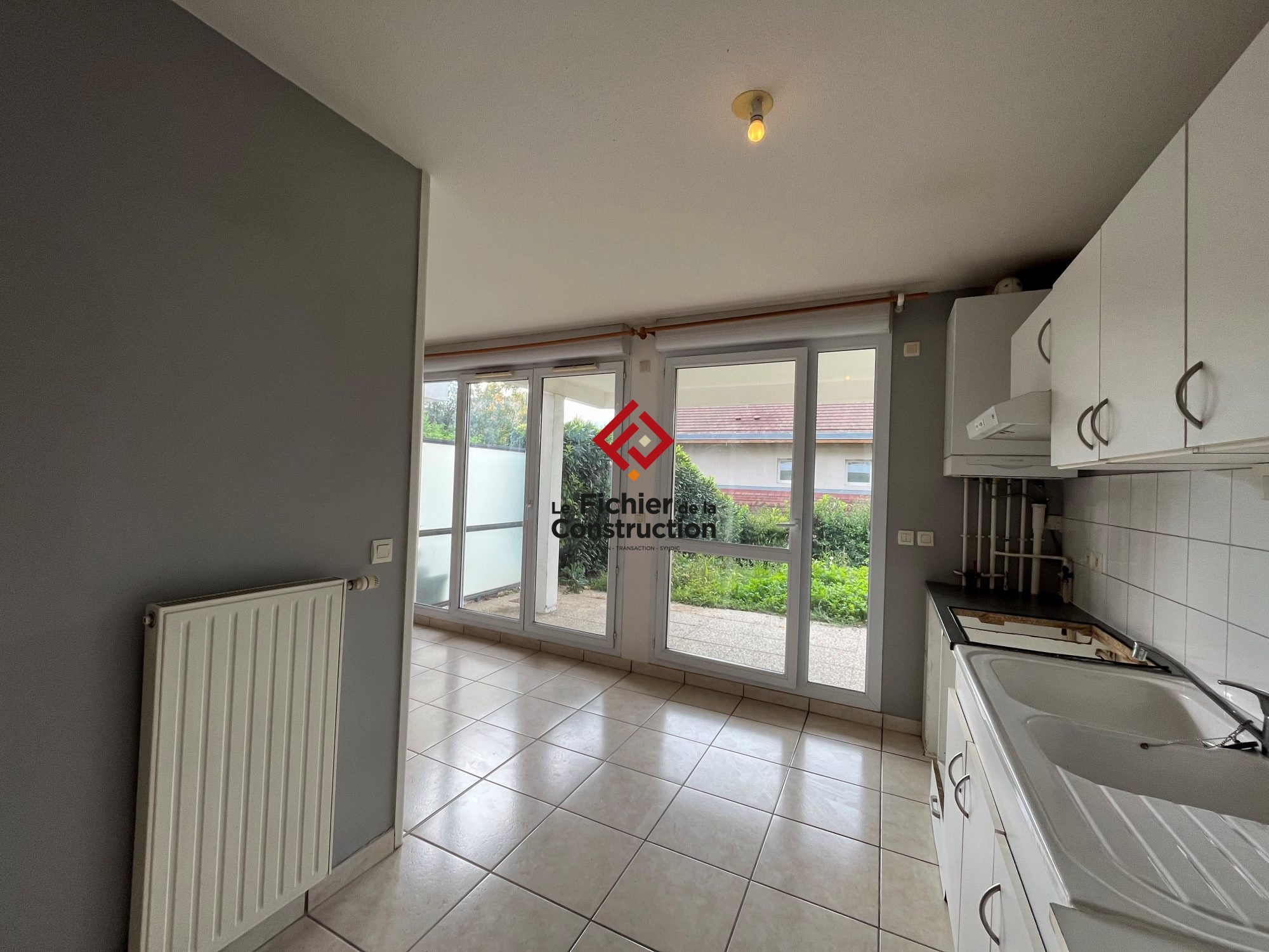 Flat Chemin de la Grande Chantourne in Saint-Nazaire-les-Eymes