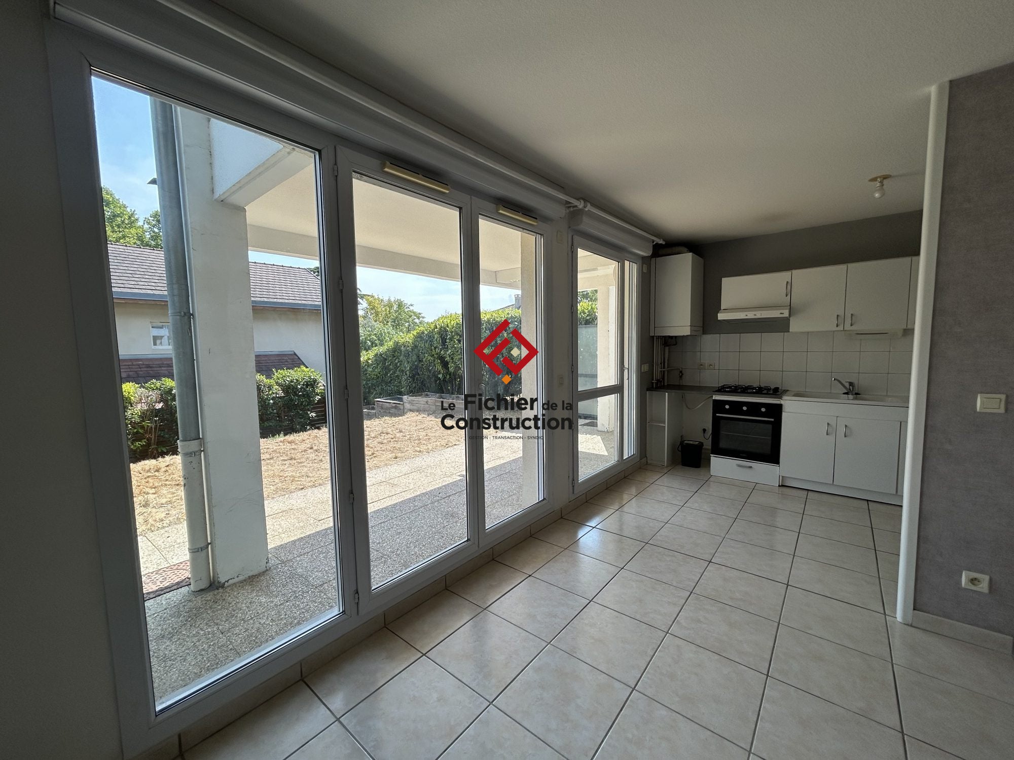 Flat Chemin de la Grande Chantourne in Saint-Nazaire-les-Eymes