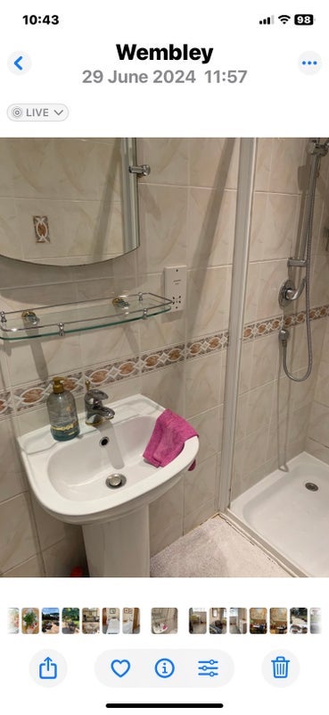 Room The Crossways in Greater London
