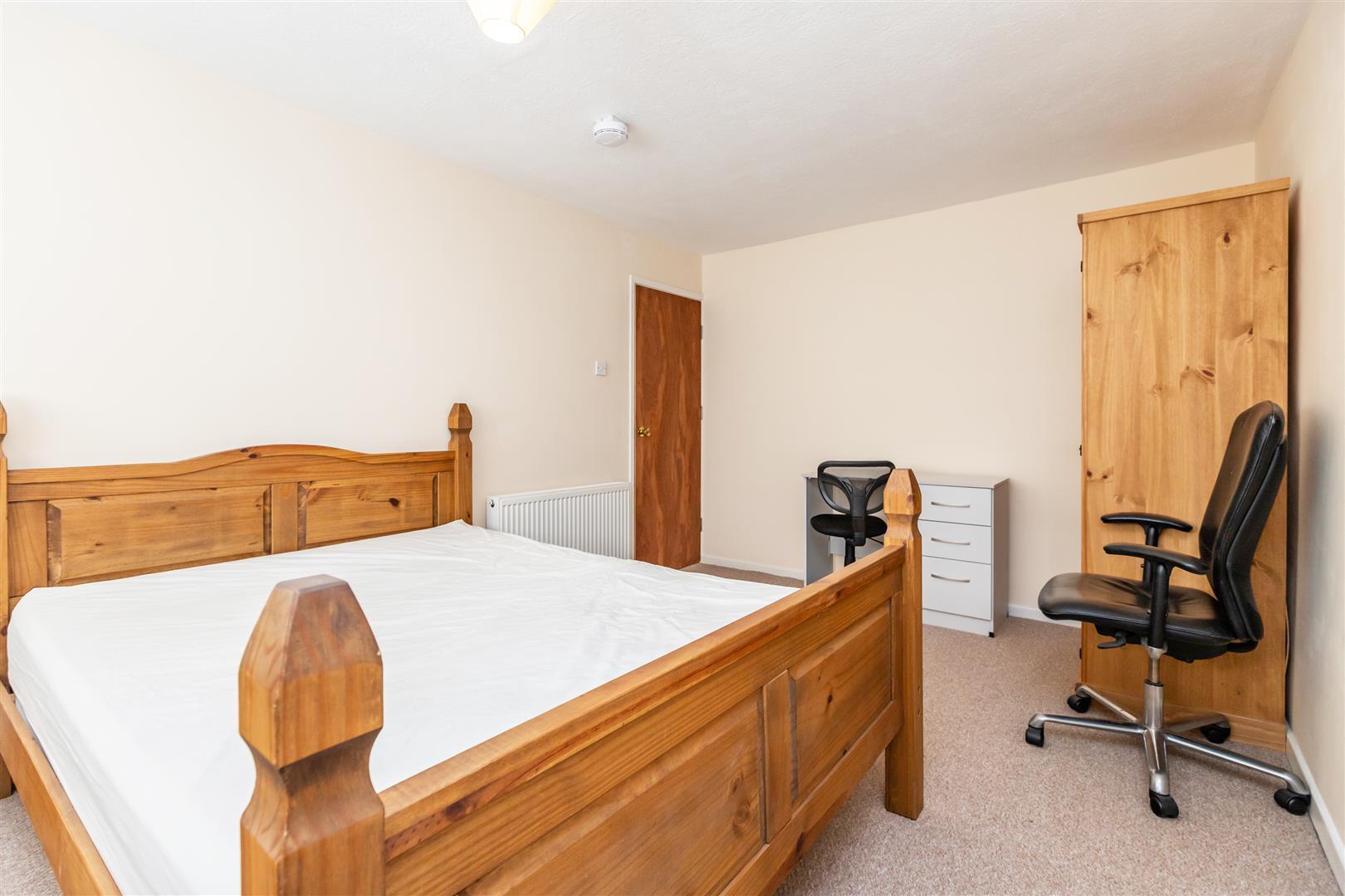 Flat Wellman Croft in Birmingham