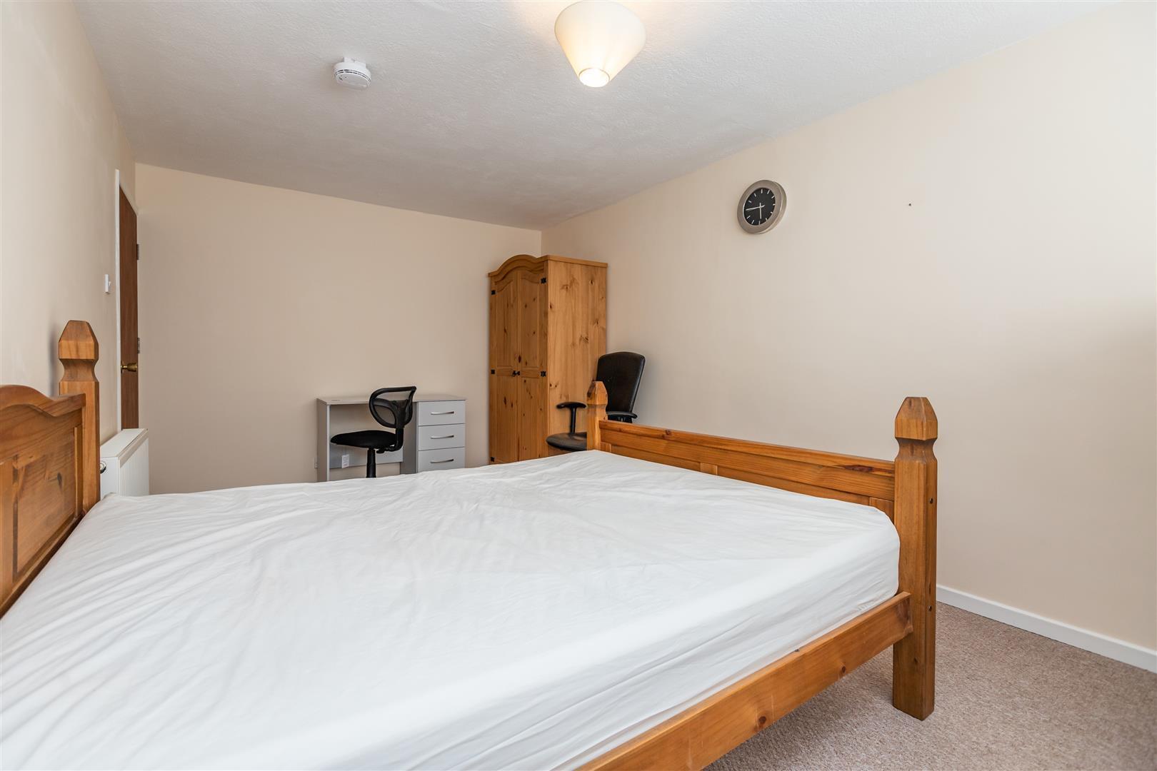 Flat Wellman Croft in Birmingham