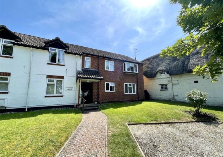 House High Street in Wroughton