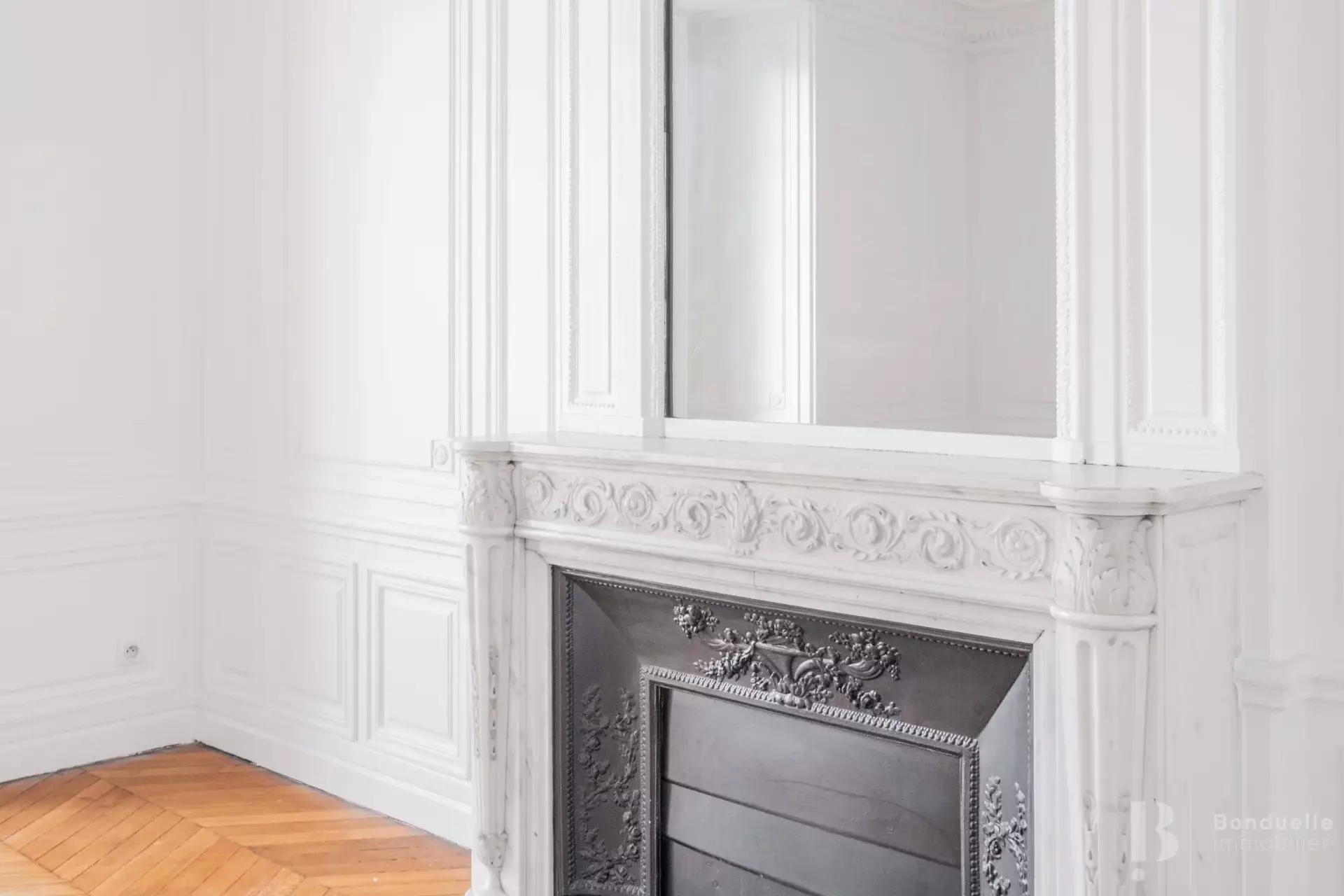 Flat Avenue des Ternes in Paris