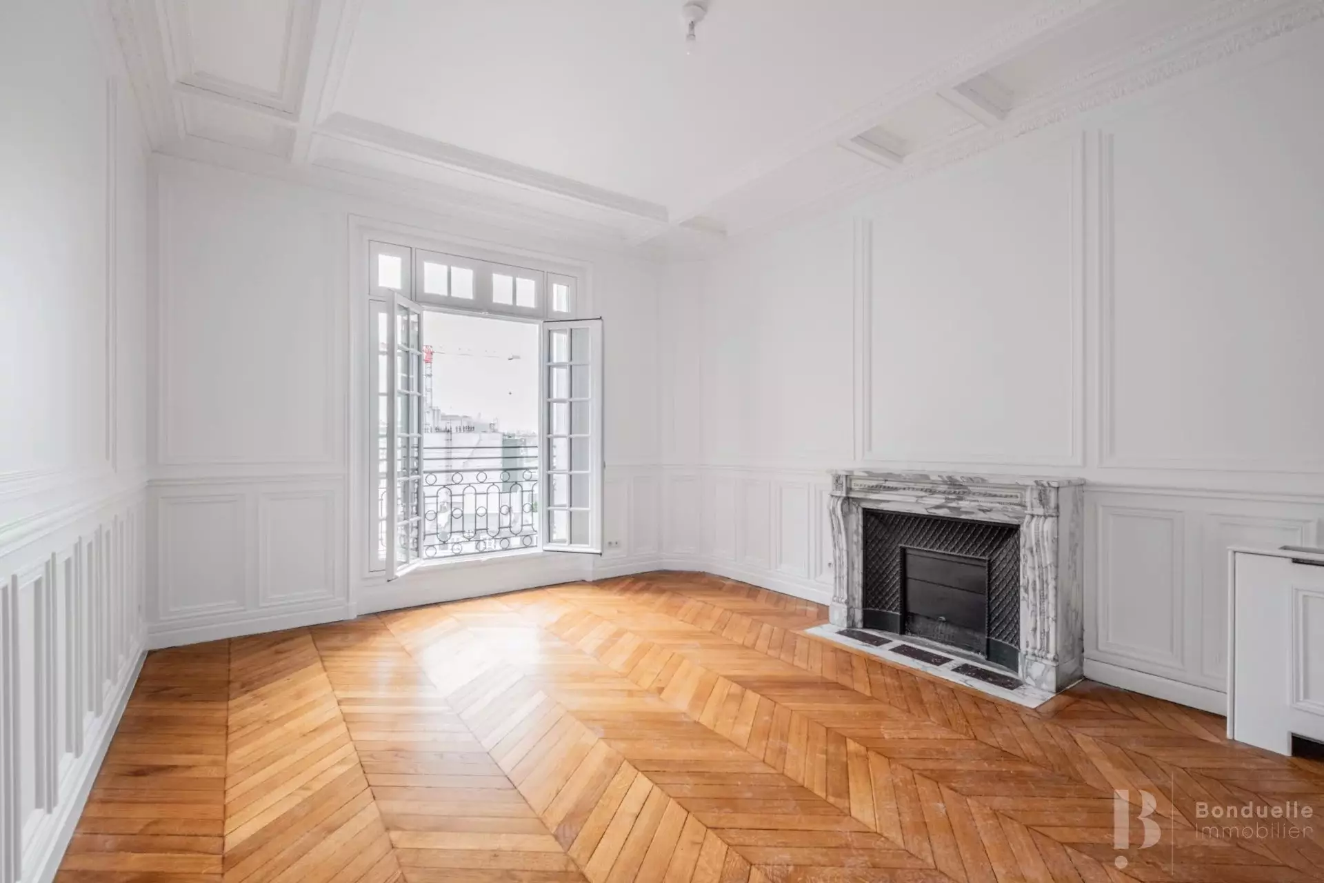 Flat Avenue des Ternes in Paris
