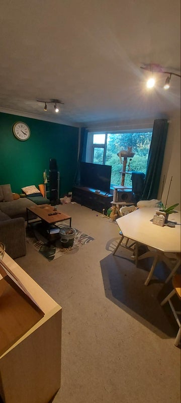 Room Wellington Road in Bournemouth