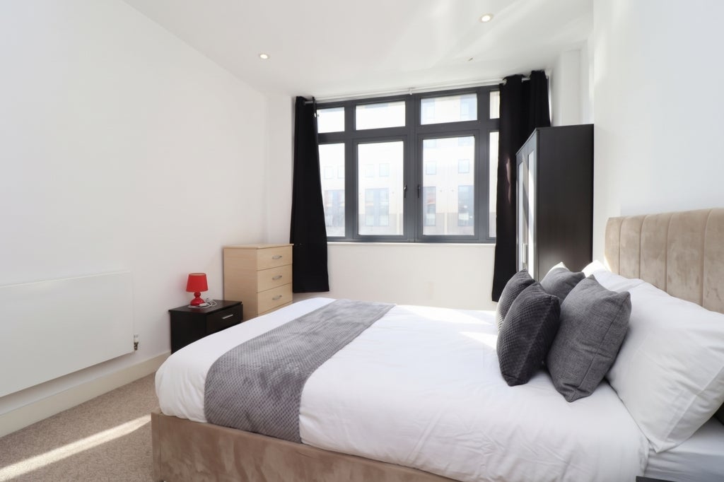Room Globe Road in Greater London