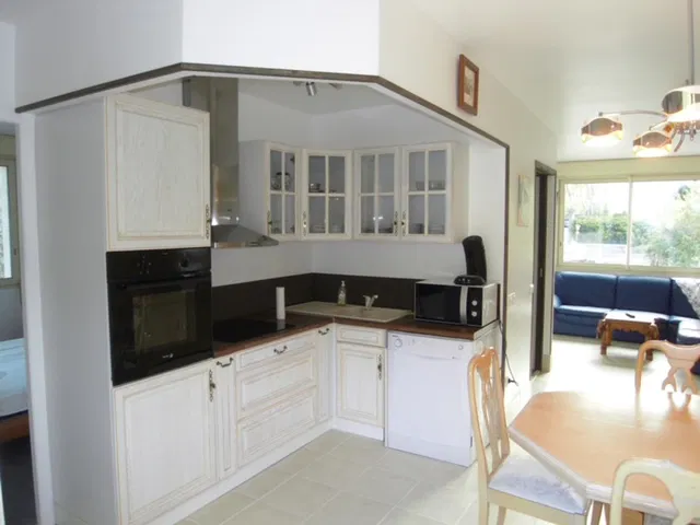 Flat Rue Ferdinand Fabre in Lamalou-les-Bains