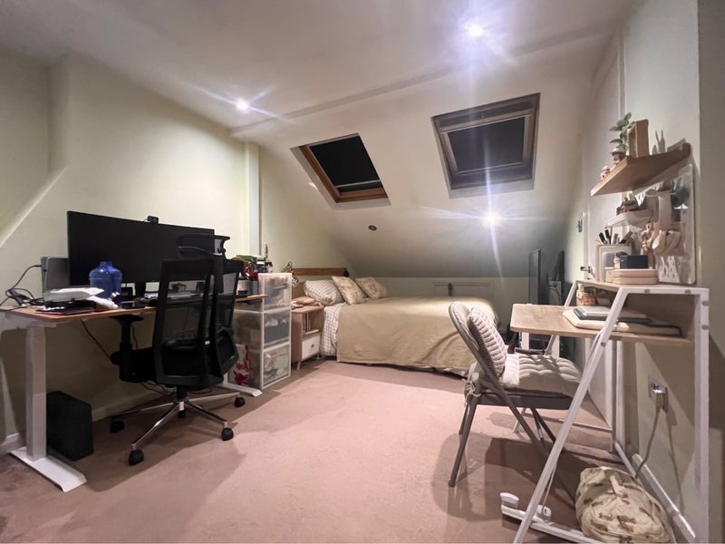 Room Queenstown Road in Greater London