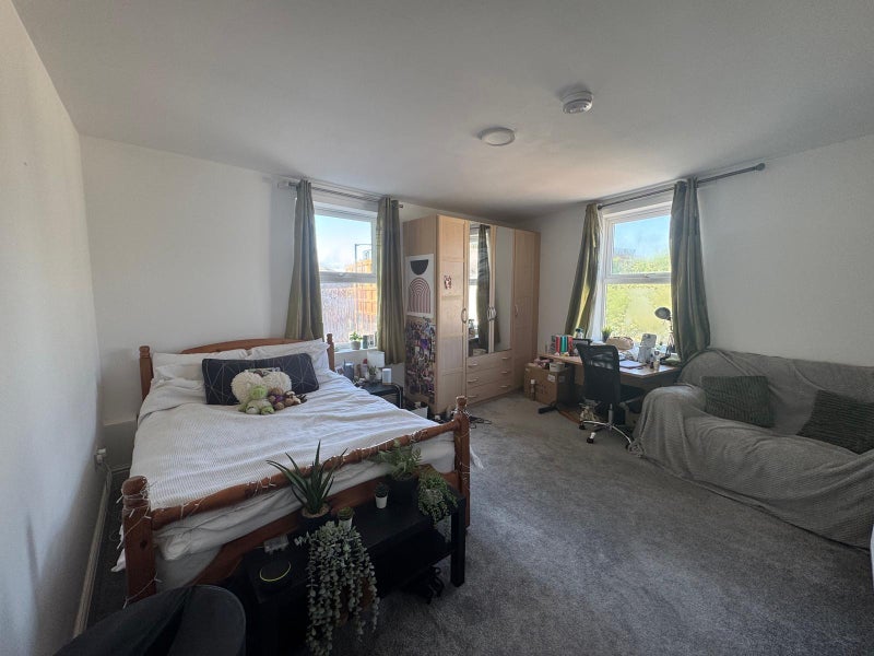 Room Ilkeston Road in Nottingham