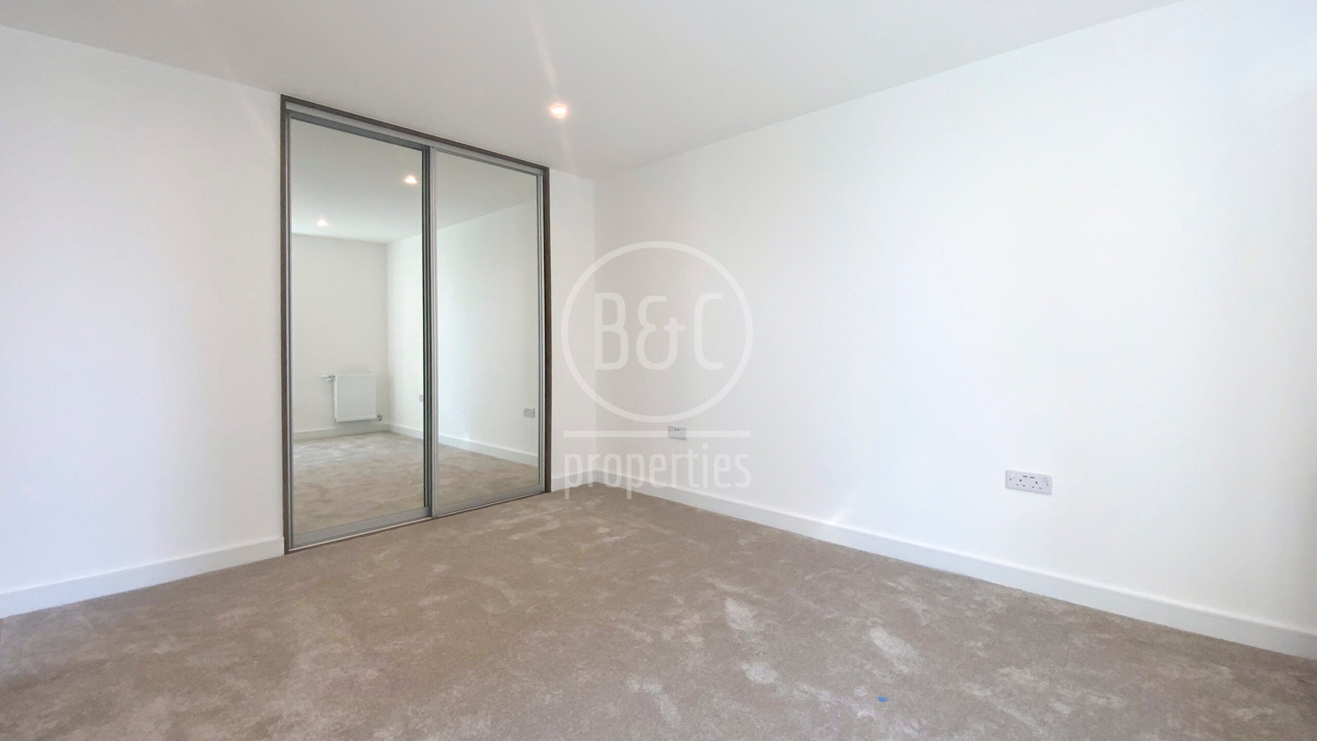 Flat Greenleaf Walk in Greater London