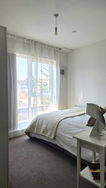 Room Brigstock Road in Greater London