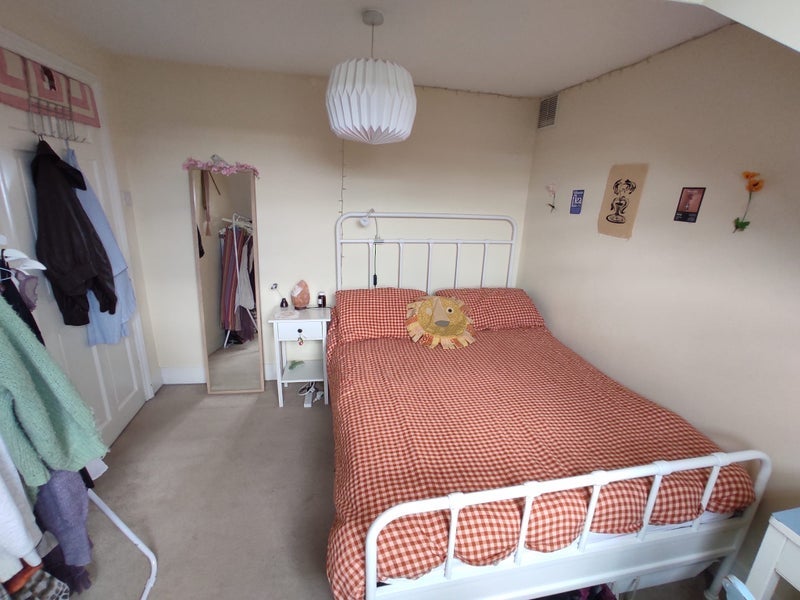 Room Lordship Lane in Greater London