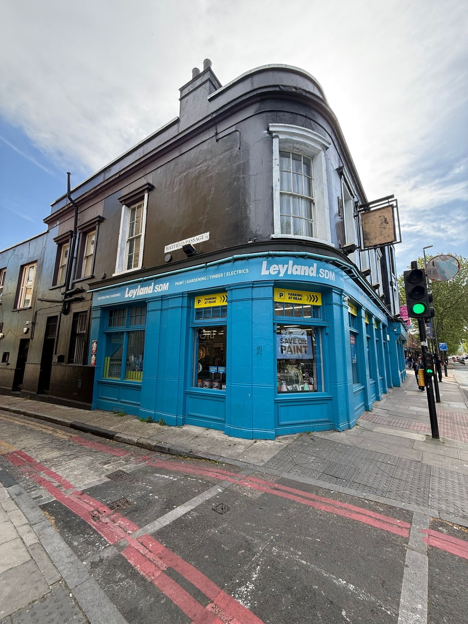 Room Mile End Road in Greater London