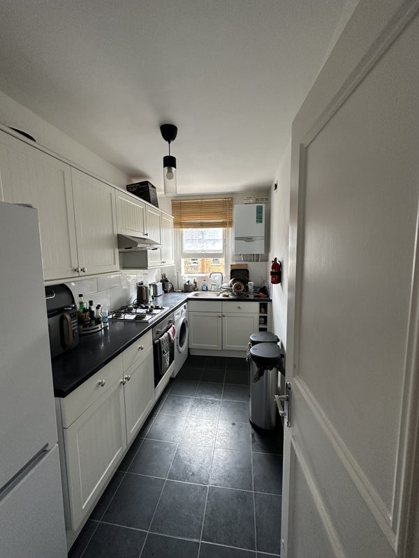 Flat Handforth Road in Greater London