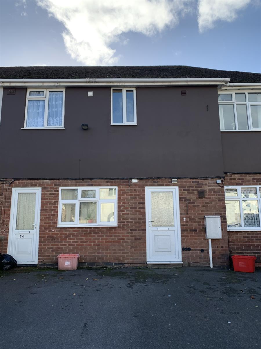 Flat Lee Road in Royal Leamington Spa