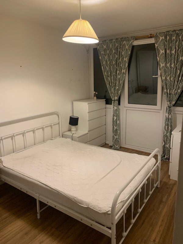 Room Ibsley Gardens in Greater London