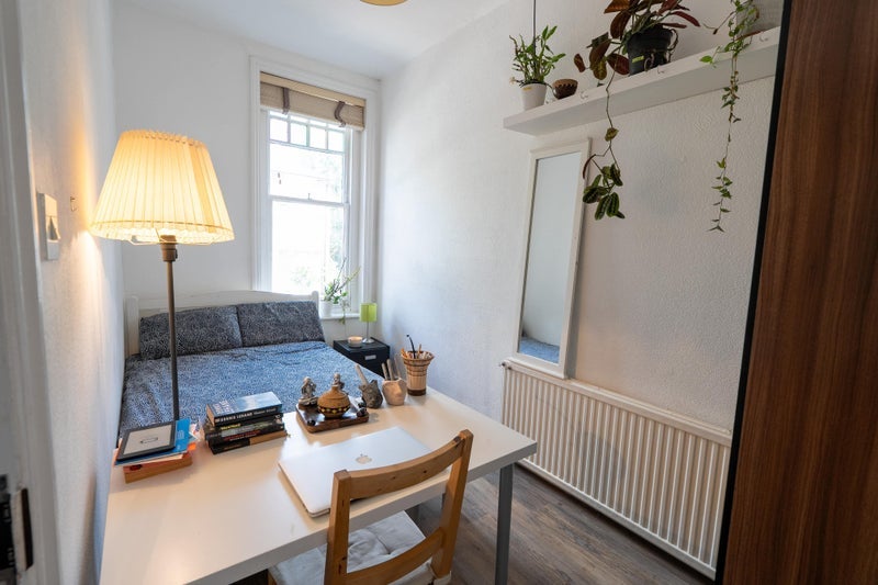 Room Huddleston Road in Greater London