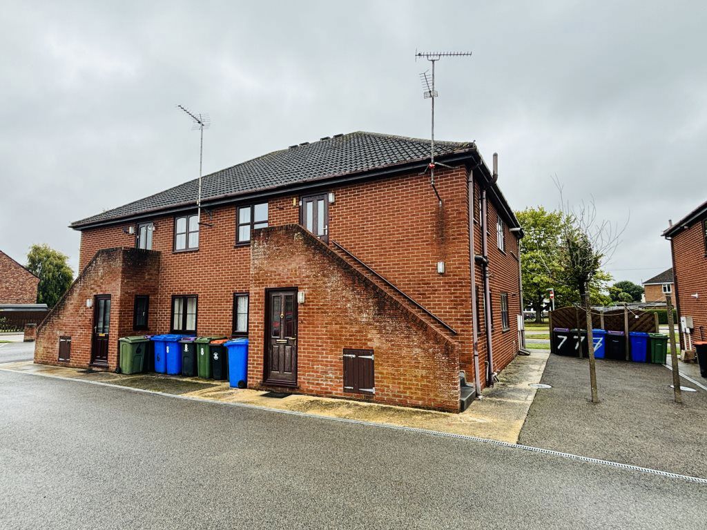 Flat May Blossom Walk in Spalding