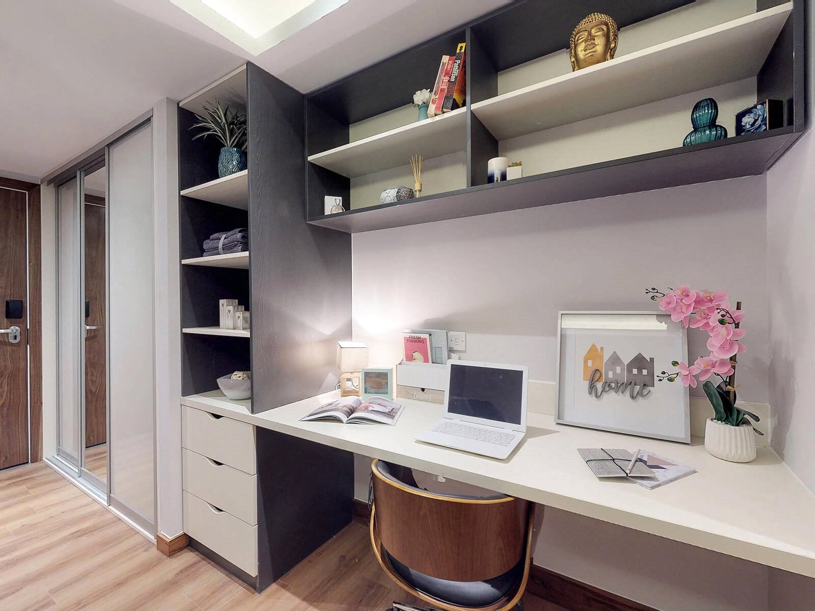 Room Cookridge Street in Leeds