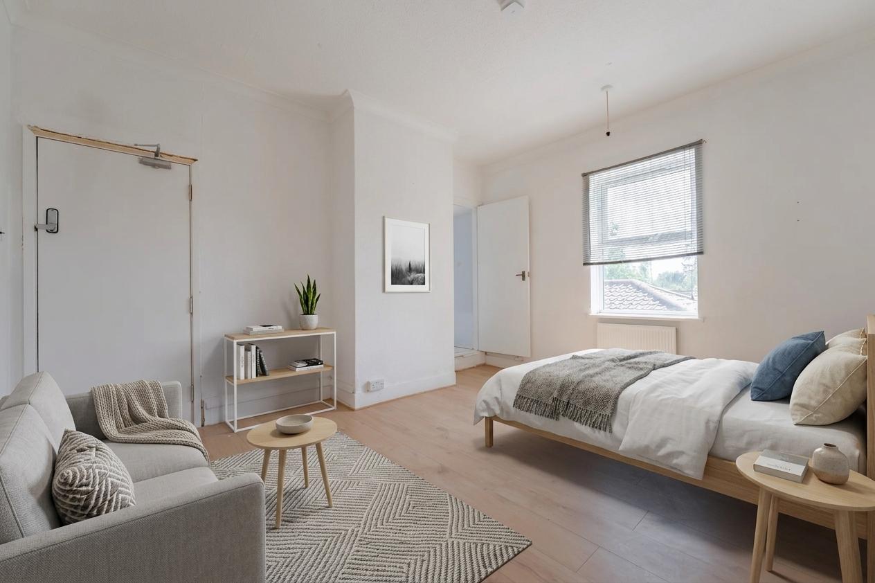 Room Norwich Road in Breckland District