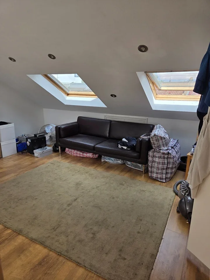 Flat John Campbell Road in Greater London