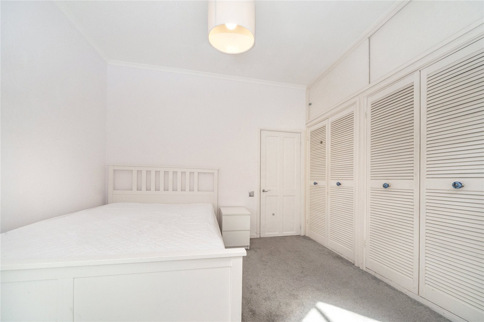 Flat Gayton Road in Greater London