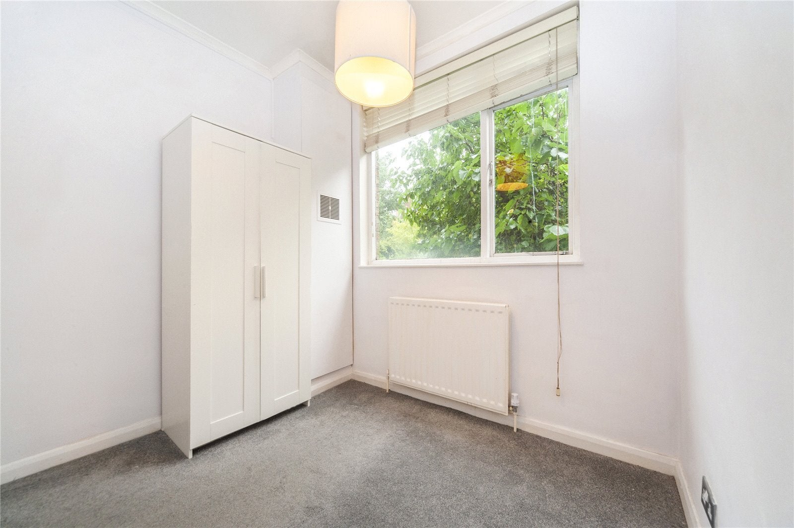 Flat Gayton Road in Greater London