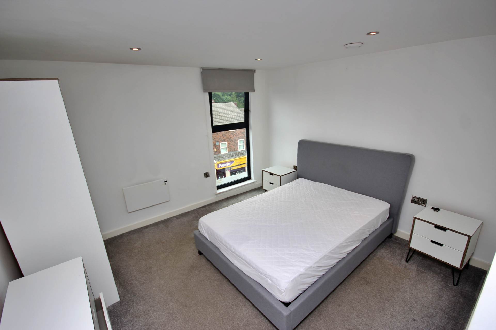 Flat Lower Broughton Road in Salford